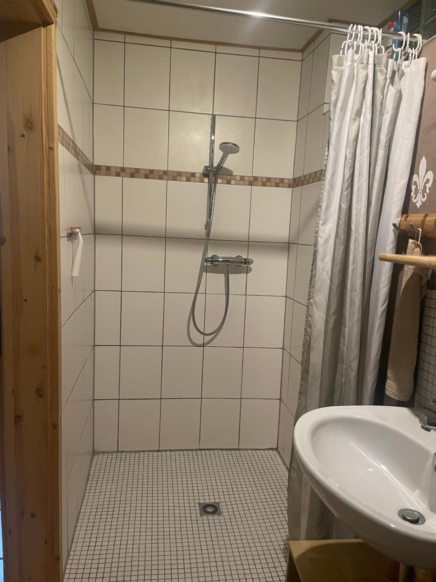 Ferienwohnung Minnies-Schiefertraum Brauneberg Exteriör bild